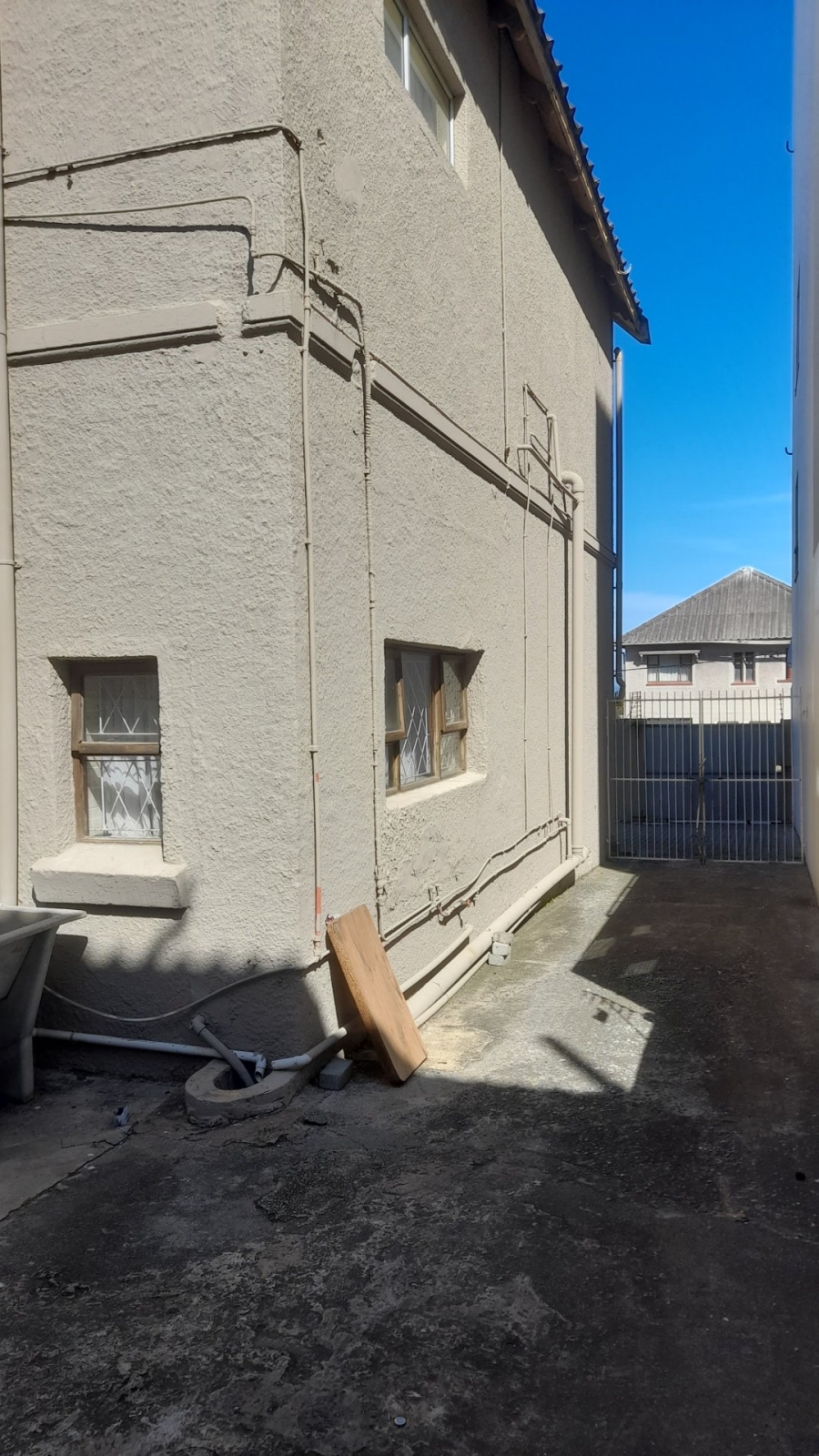 7 Bedroom Property for Sale in Quigney Eastern Cape